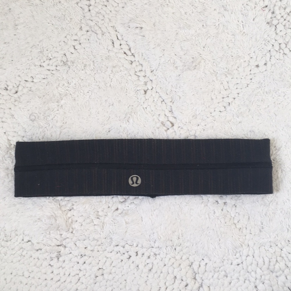 Lululemon Fly Away Tamer Headband